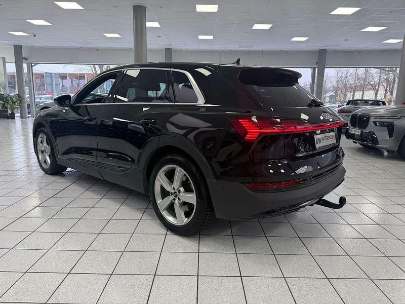Gebraucht Audi e-tron Sport 230 kW (313 PS) 2019 Schwarz SUV