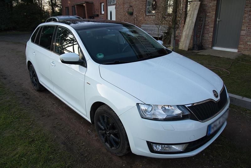 Gebraucht Skoda Rapid Drive 110 PS (80 kW) 2017 Weiß Kleinwagen