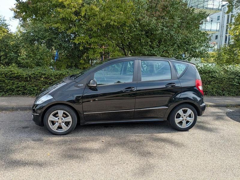 Schwarz Gebraucht 2012 Mercedes A160 Van / Kleinbus | 4.600 € (Guter Preis) - Bild 1/4