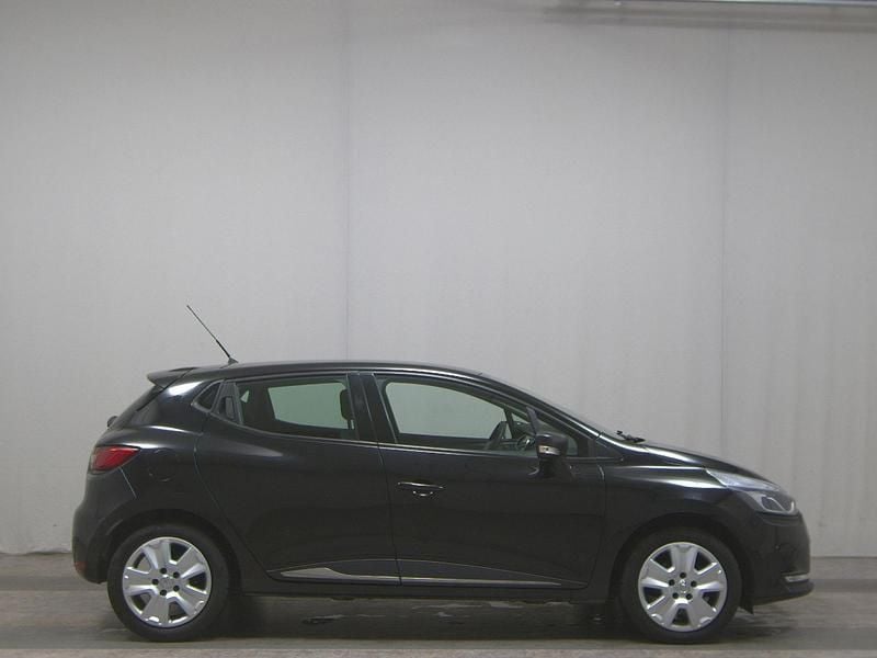 Sternen schwarz (metallic) Gebraucht 2019 Renault Clio IV Expression Kleinwagen | 7.480 € (Superpreis) - Bild 1/4