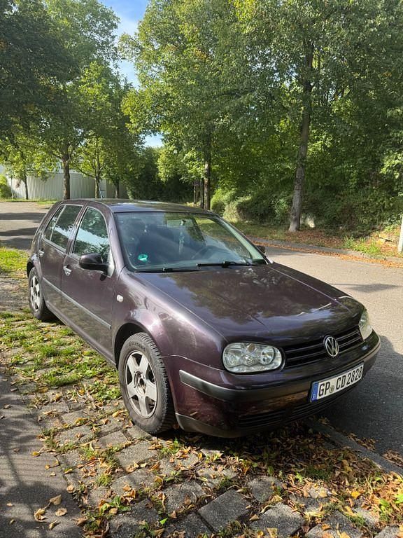 Violet Gebraucht 2003 VW Golf IV Limousine | 1.890 € (Fairer Preis) - Bild 1/4