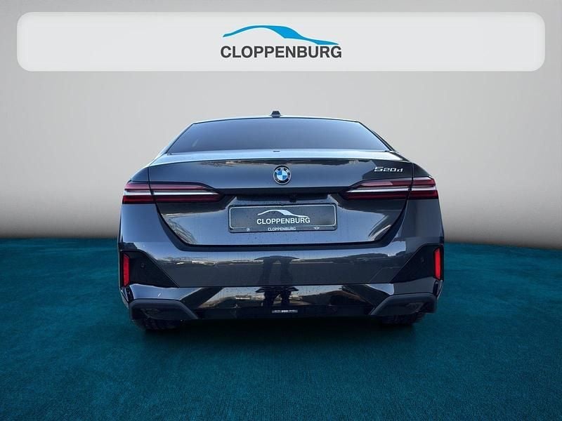 Neu BMW 520 M Sport 197 PS (144 kW) 2025 Grau Limousine