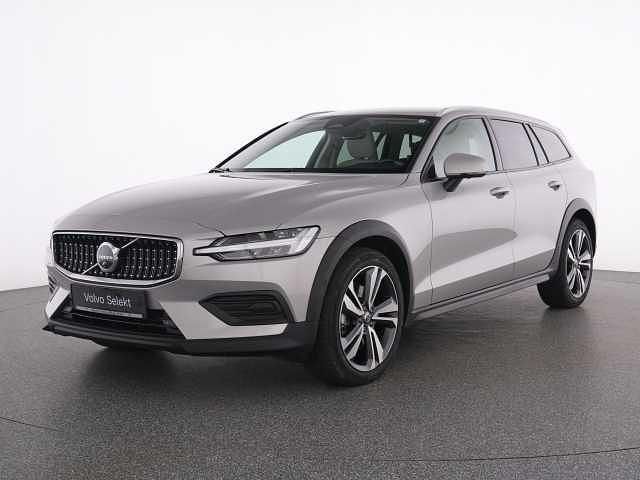Gebraucht Volvo V60 CC 145 PS (106 kW) 2023 Kombi