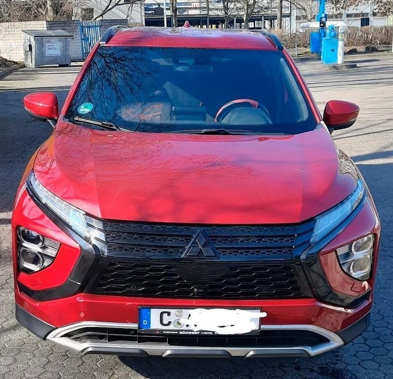Gebraucht Mitsubishi Eclipse Cross Plus 188 PS (138 kW) 2022 Rot SUV