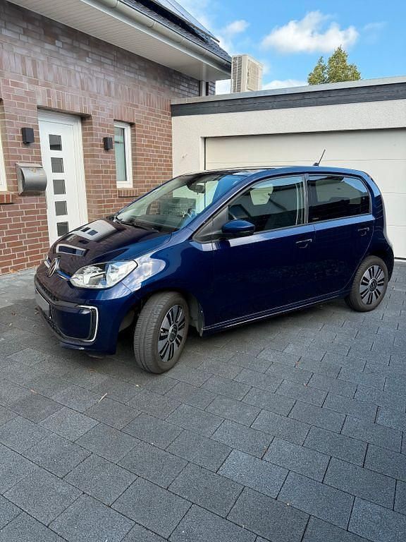 Blau Gebraucht 2021 VW e-up! United Kleinwagen | 13.900 € (Fairer Preis) - Bild 1/4