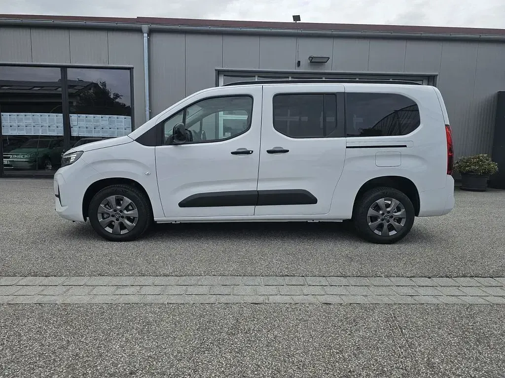 Neu Opel Combo Edition 131 PS (96 kW) 2026 Weiß Van / Kleinbus