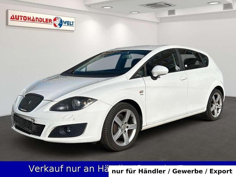 Weiß Gebraucht 2010 Seat Leon Sport Limousine | 3.499 € (Superpreis) - Bild 1/3