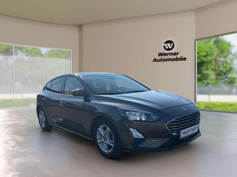 Gebraucht Ford Focus Cool & Connect 101 PS (74 kW) 2020 Grau Limousine
