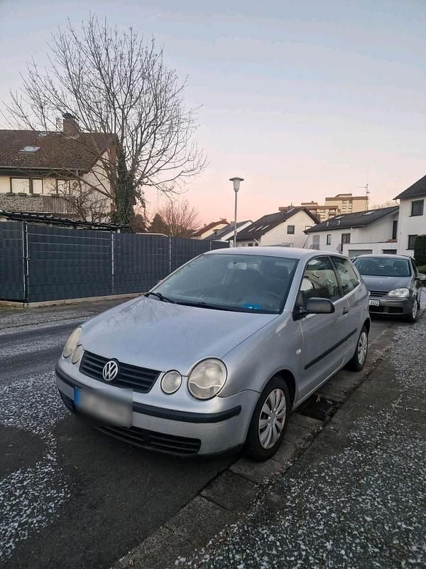 Gebraucht VW Polo 65 PS (47 kW) 2003 Grau Coupé