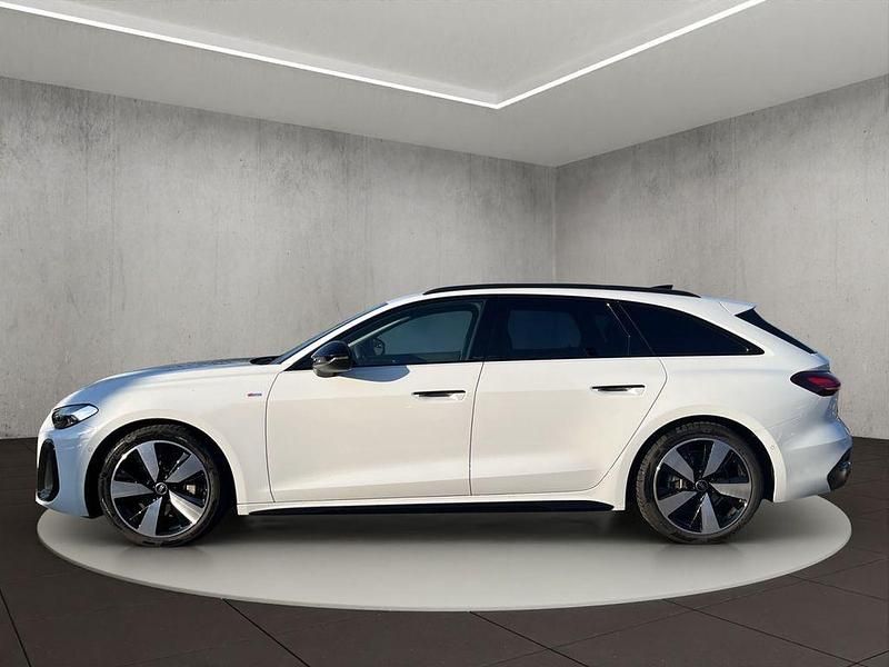 Gebraucht Audi A5 Basis 204 PS (150 kW) 2025 Gletscherweiß metallic Kombi