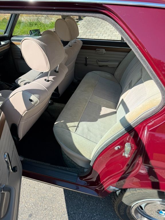 Gebraucht BMW 528 165 PS (121 kW) 1975 Rot Limousine