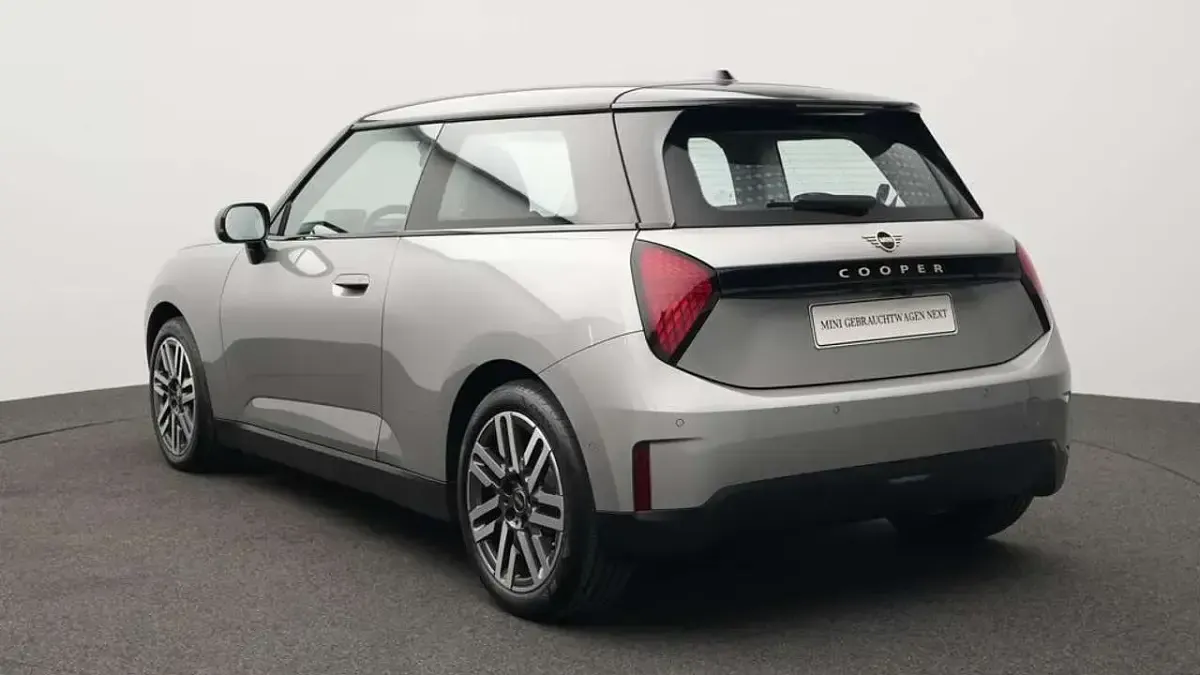 Gebraucht Mini Cooper Classic 135 kW (184 PS) 2025 Grau Kleinwagen