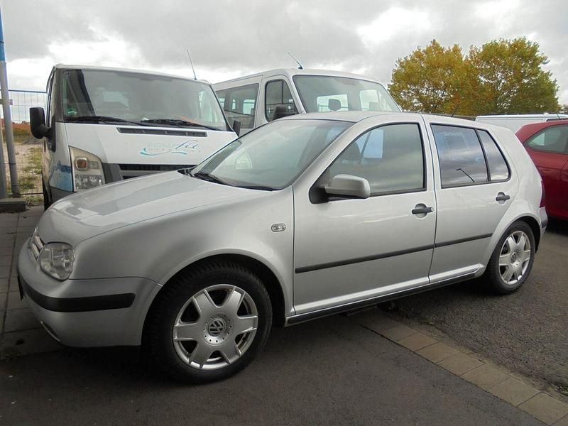 Gebraucht VW Golf IV Comfortline 90 PS (66 kW) 2000 Silber Limousine