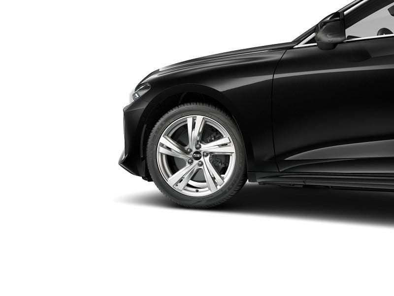 Gebraucht Audi A5 Ambiente 204 PS (150 kW) 2025 Schwarz Kombi