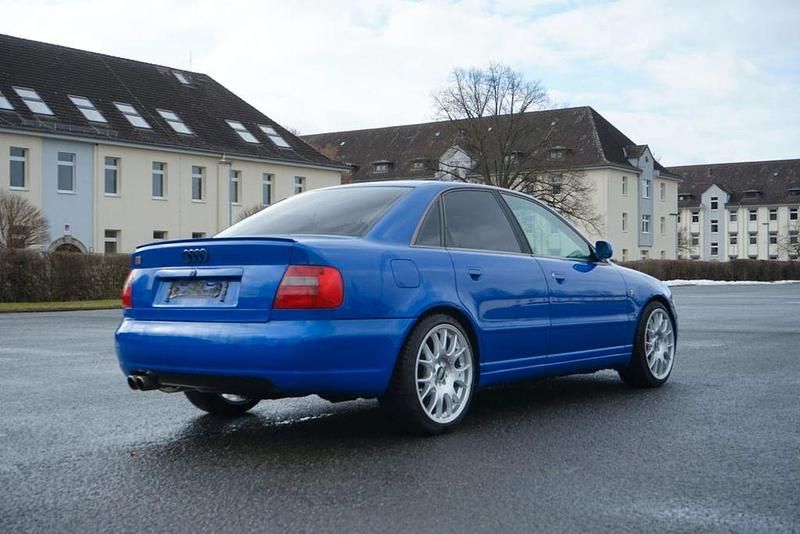 Gebraucht Audi S4 Sport 265 PS (194 kW) 1998 Blau Limousine
