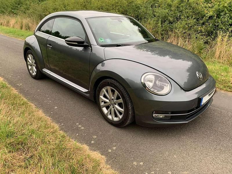 Gebraucht VW Beetle 105 PS (77 kW) 2015 Grau Kleinwagen