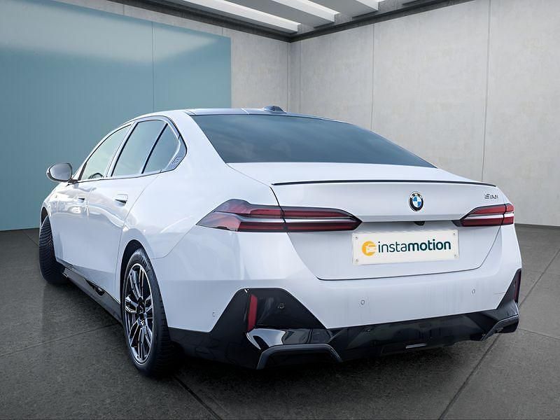 Gebraucht BMW 520 208 PS (152 kW) 2025 Weiß Limousine