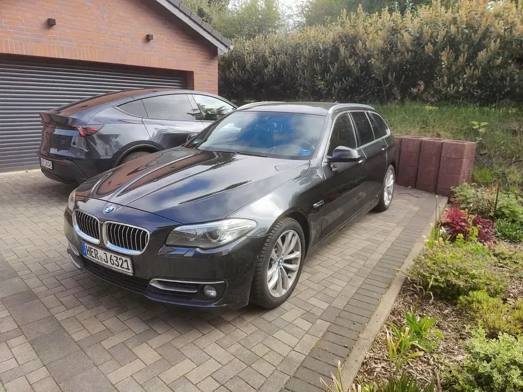Second-hand BMW 520 Luxury Line 190 CP (139 kW) 2016 Gri Break