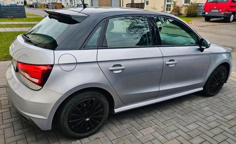 Gebraucht Audi A1 Sportback S-Line 95 PS (69 kW) 2017 Grau Kleinwagen