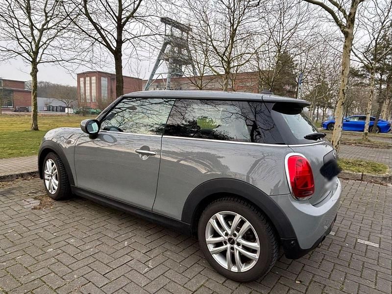 Gebraucht Mini ONE Chili 102 PS (75 kW) 2021 Grau Kleinwagen