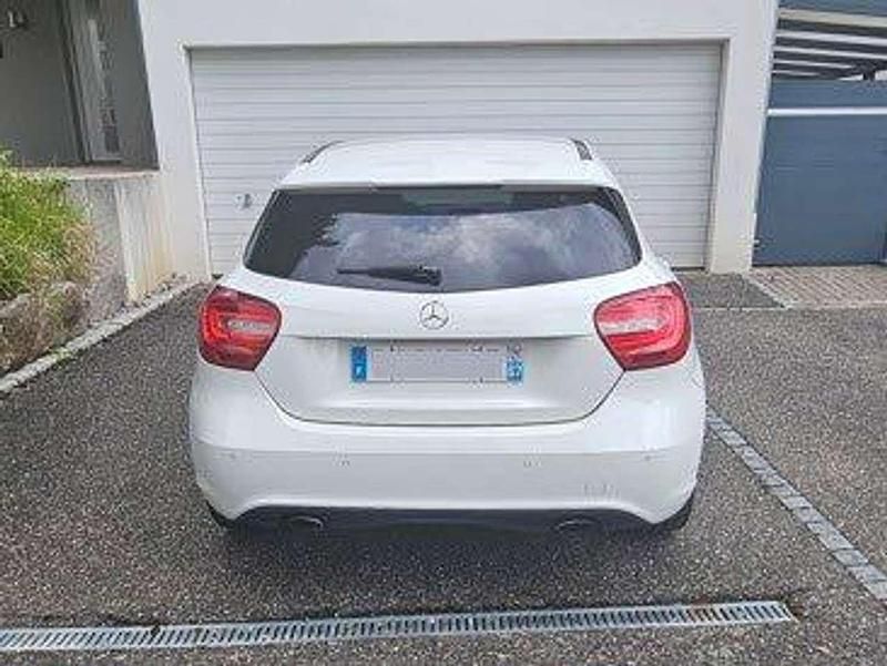 Gebraucht Mercedes A200 Urban 156 PS (114 kW) 2014 Weiß Kleinwagen