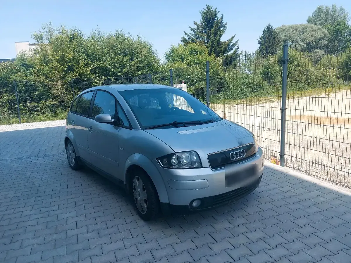 Gebraucht Audi A2 75 PS (55 kW) 2001 Grau Kleinwagen