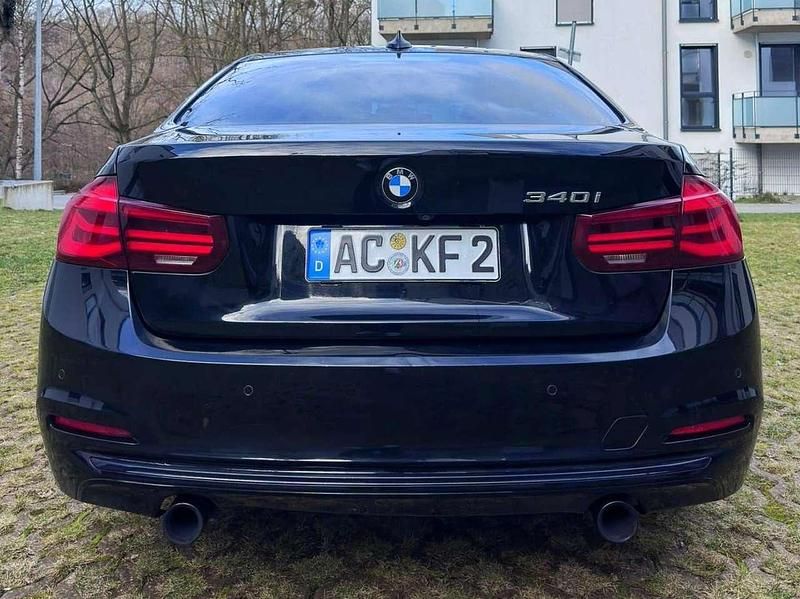 Gebraucht BMW 340 Sport Line 326 PS (239 kW) 2018 Schwarz ii Limousine