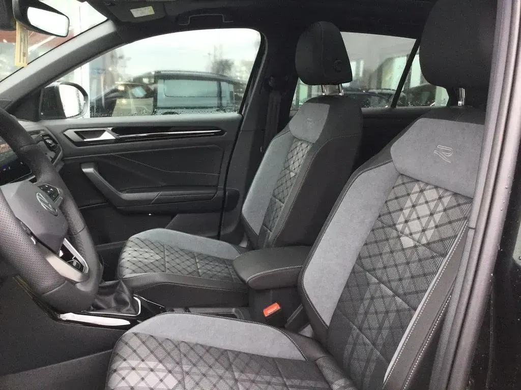 Neu VW T-Roc R-line 150 PS (110 kW) 2026 Schwarz SUV