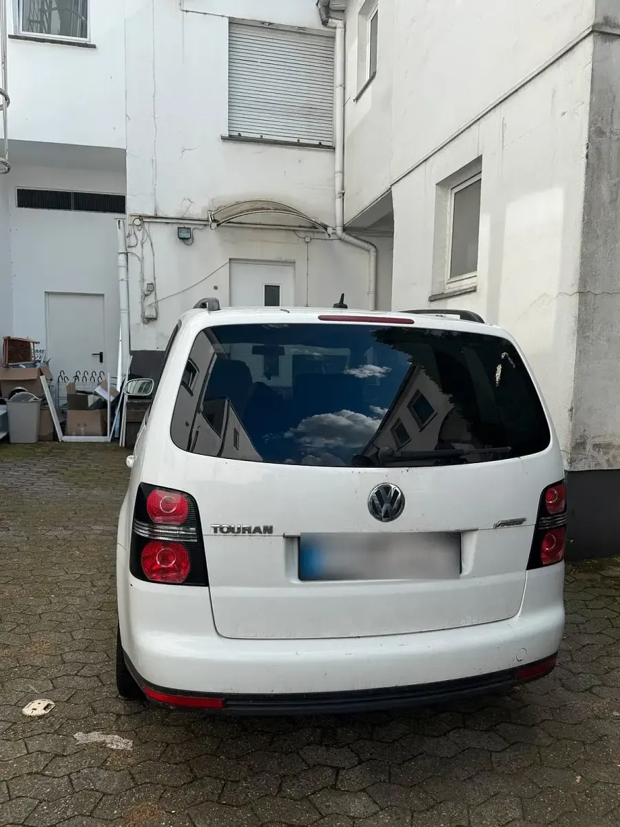 Usata VW Touran 140 CV (102 kW) 2009 Bianco Monovolume