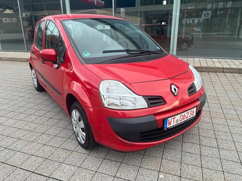 Gebraucht Renault Modus 65 PS (47 kW) 2010 Rot Van / Kleinbus