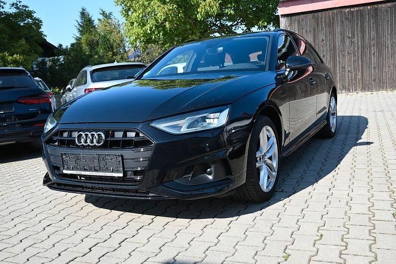 Mythosschwarz Gebraucht 2021 Audi A4 Kombi | 24.999 € (Guter Preis) - Bild 1/4