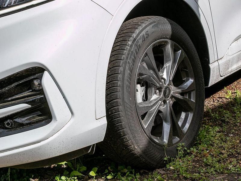 Gebraucht Ford Kuga ST-Line 224 PS (164 kW) 2021 Weiß SUV