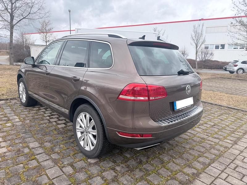 Gebraucht VW Touareg 245 PS (180 kW) 2013 Braun SUV