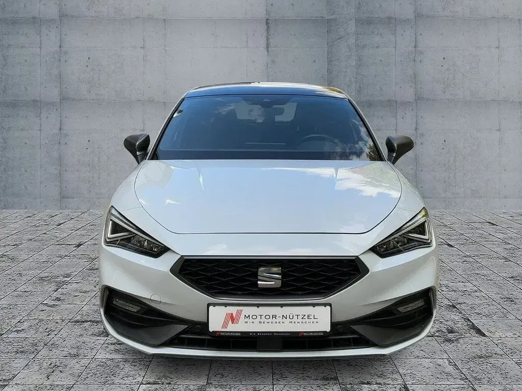 Usata Seat Leon FR 150 CV (110 kW) 2020 Bianco Berlina