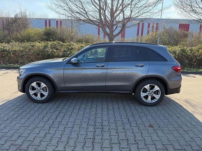 Gebraucht Mercedes GLC220 170 PS (125 kW) 2017 Grau SUV