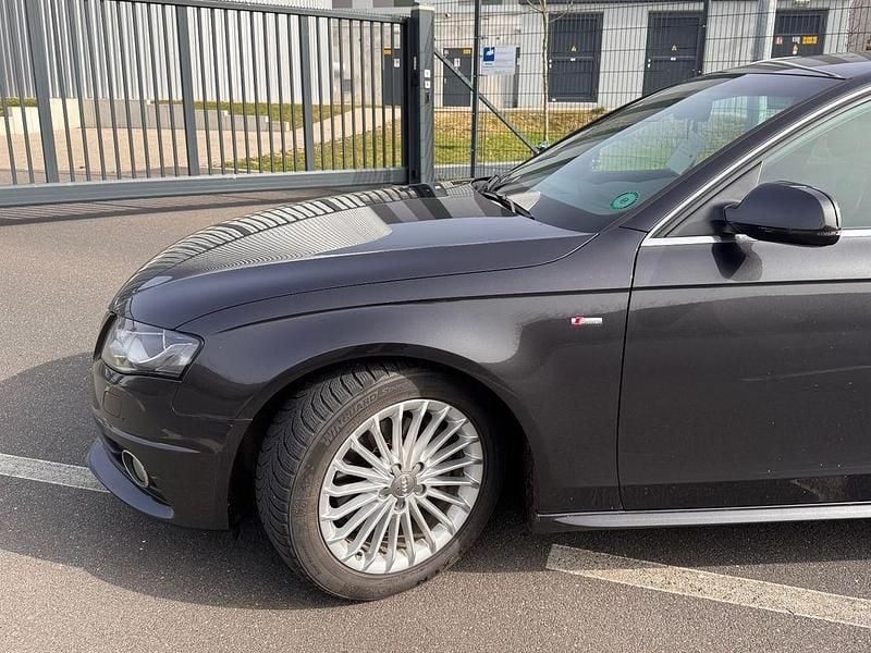 Gebraucht Audi A4 S-Line 190 PS (139 kW) 2011 Grau Kombi