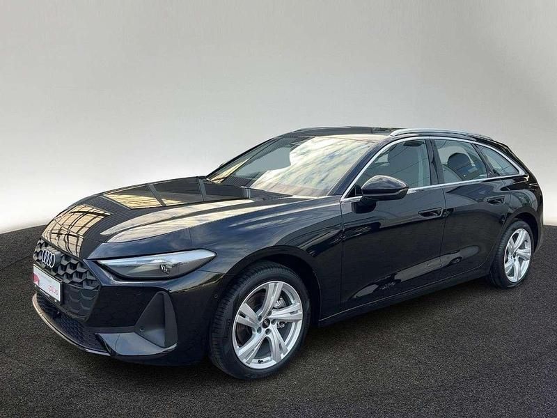Gebraucht Audi A5 Sport 150 PS (110 kW) 2025 Mythosschwarz metallic Kombi