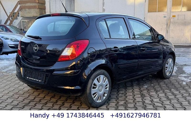 Gebraucht Opel Corsa 80 PS (58 kW) 2007 Schwarz Limousine