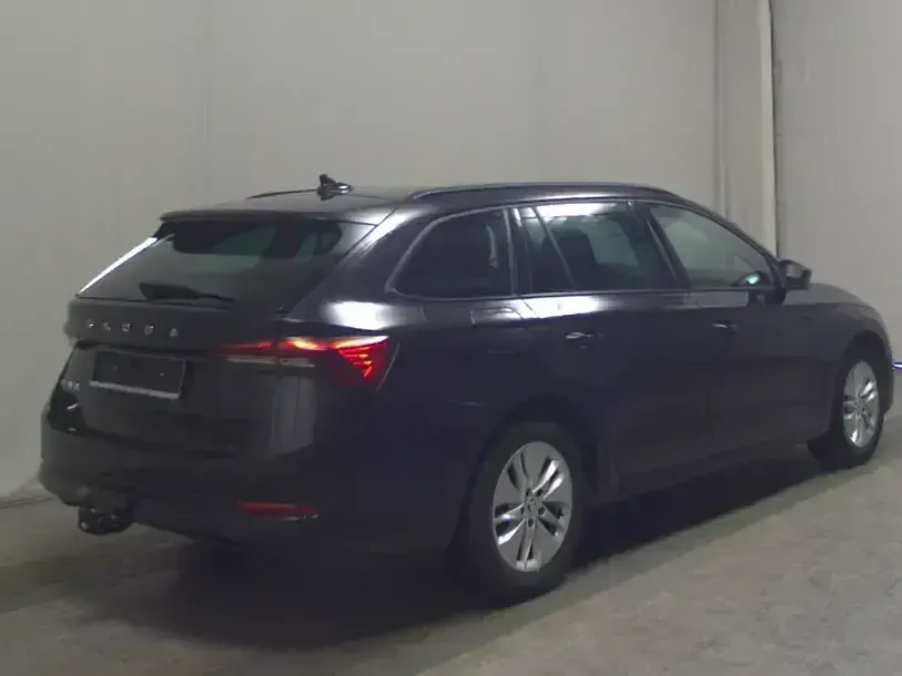 Gebraucht Skoda Octavia Ambition 150 PS (110 kW) 2023 Schwarz Kombi