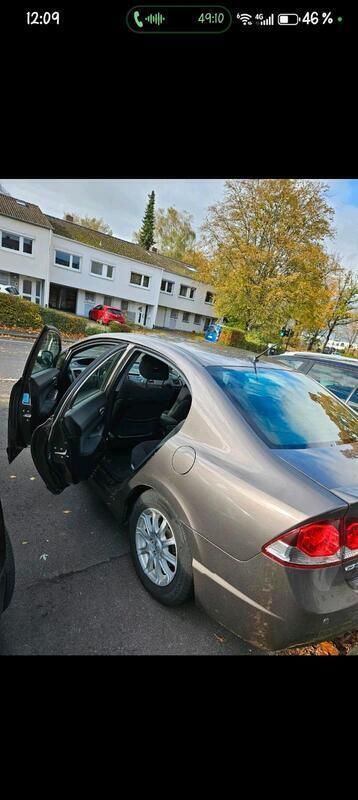 Silber Gebraucht 2011 Honda Civic Hybrid Limousine | 6.700 € (Fairer Preis) - Bild 1/4