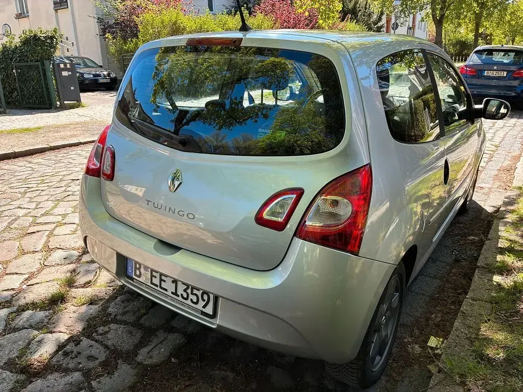 Używany Renault Twingo Dynamique 75 KM (55 kW) 2013 Szary Hatchback