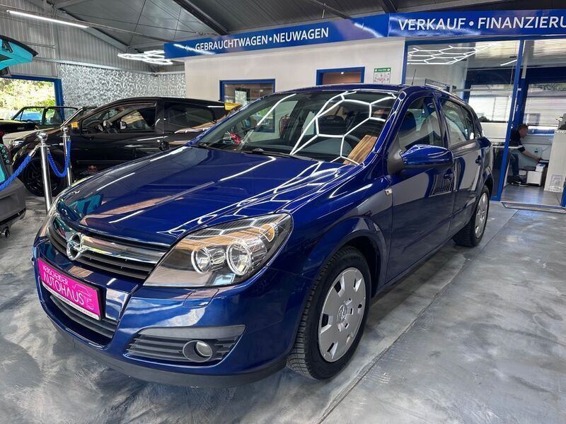 Blau Gebraucht 2006 Opel Astra Edition+ Kombi | 4.200 € (Etwas zu teuer) - Bild 1/4