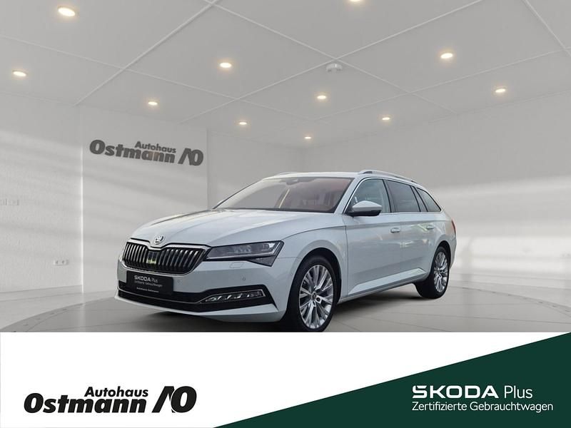 Gebraucht Skoda Superb Style 150 PS (110 kW) 2024 Moonweiss metallic Kombi