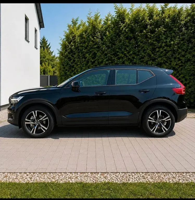 Gebraucht Volvo XC40 R-Design 163 PS (119 kW) 2020 Schwarz SUV