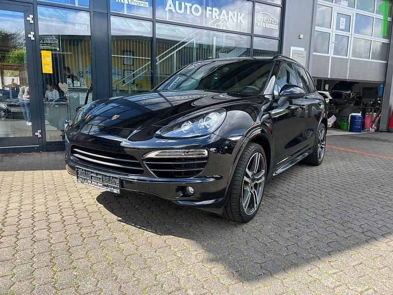 Tiefschwarzmetallic Gebraucht 2012 Porsche Cayenne Sport SUV | 24.368 € (Fairer Preis) - Bild 1/4