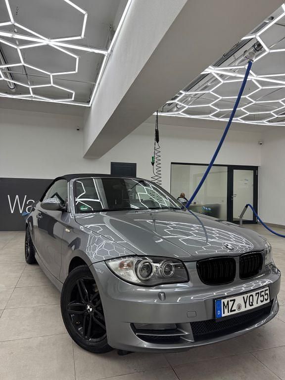 Grau Gebraucht 2010 BMW 120 Cabriolet Cabrio | 4.999 € (Superpreis) - Bild 1/4