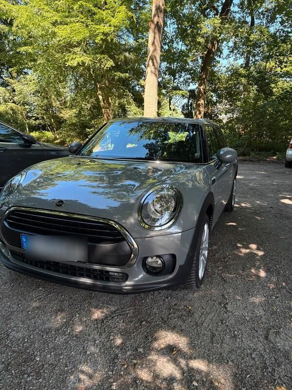 Grau Gebraucht 2018 Mini Clubman Kombi | 13.500 € - Bild 1/4