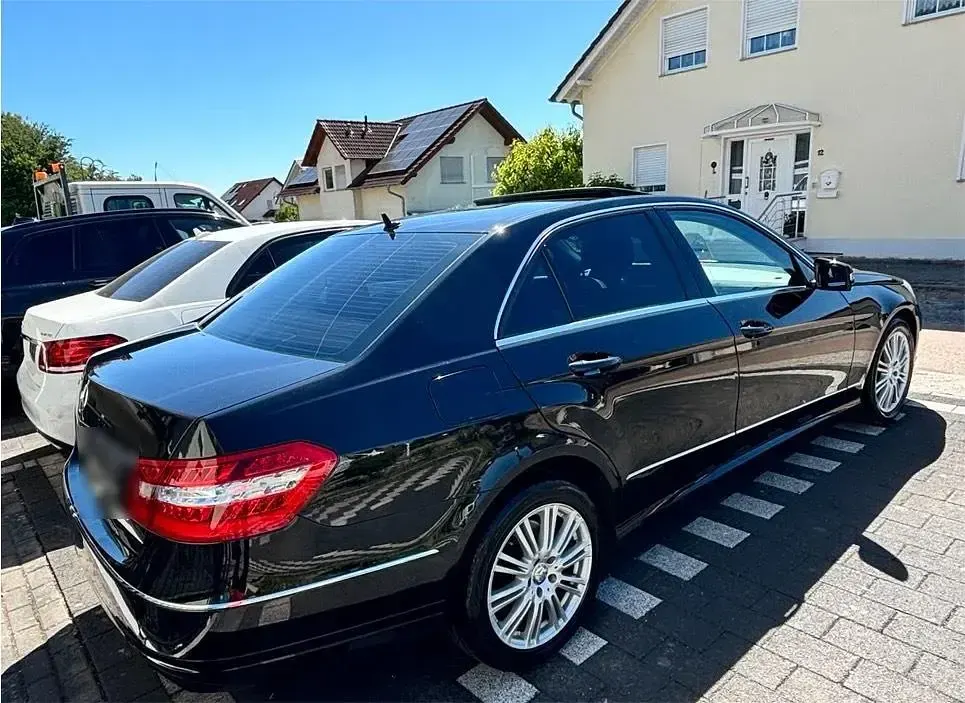 Gebraucht Mercedes 300 236 PS (173 kW) 2010 Schwarz Limousine