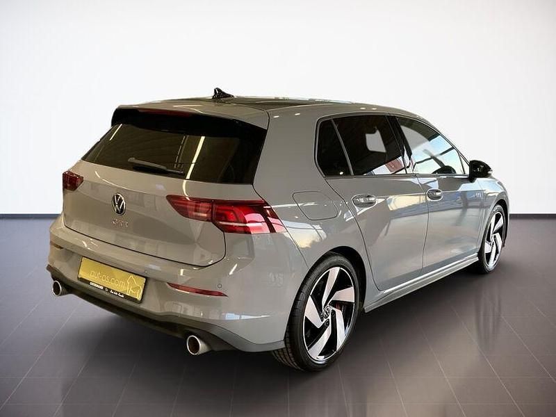 Gebraucht VW Golf VIII Style 265 PS (194 kW) 2024 Mondsteingrau Limousine