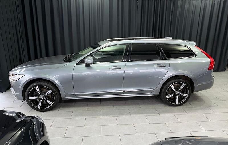 Gebraucht Volvo V90 CC Pro 190 PS (139 kW) 2019 Grau Kombi